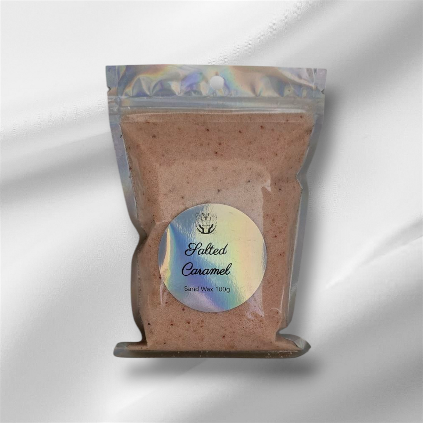 This irresistible sensation combines the taste of indulgent caramel ice cream, rich in vanilla flavour with tantalising salty nuances, the scent will make reach for something sweet.